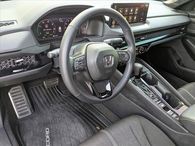 Used 2024 Honda Accord Sport image 9
