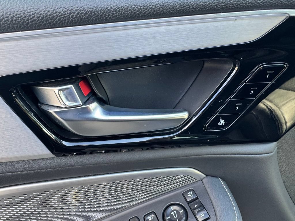Used 2023 Acura MDX w/ Technology Package AWD/4WD image 18