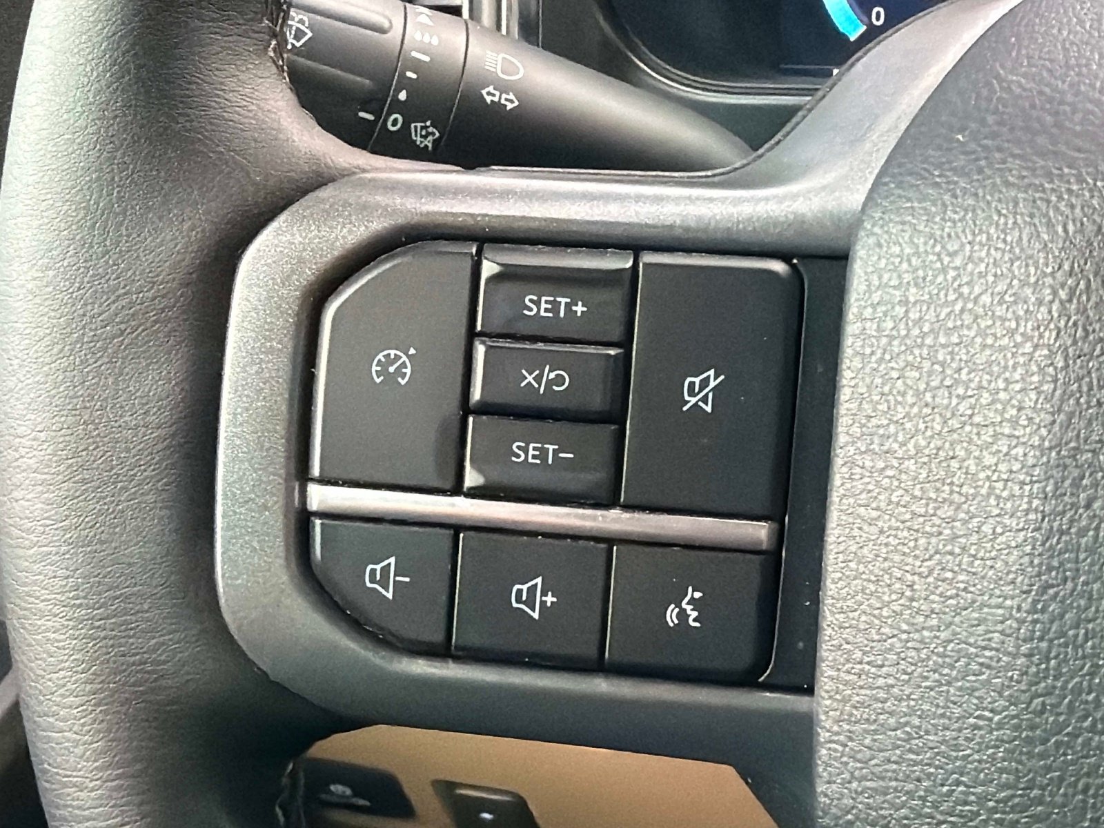 Used 2025 Ford F250 Lariat w/ Chrome Package AWD/4WD image 46