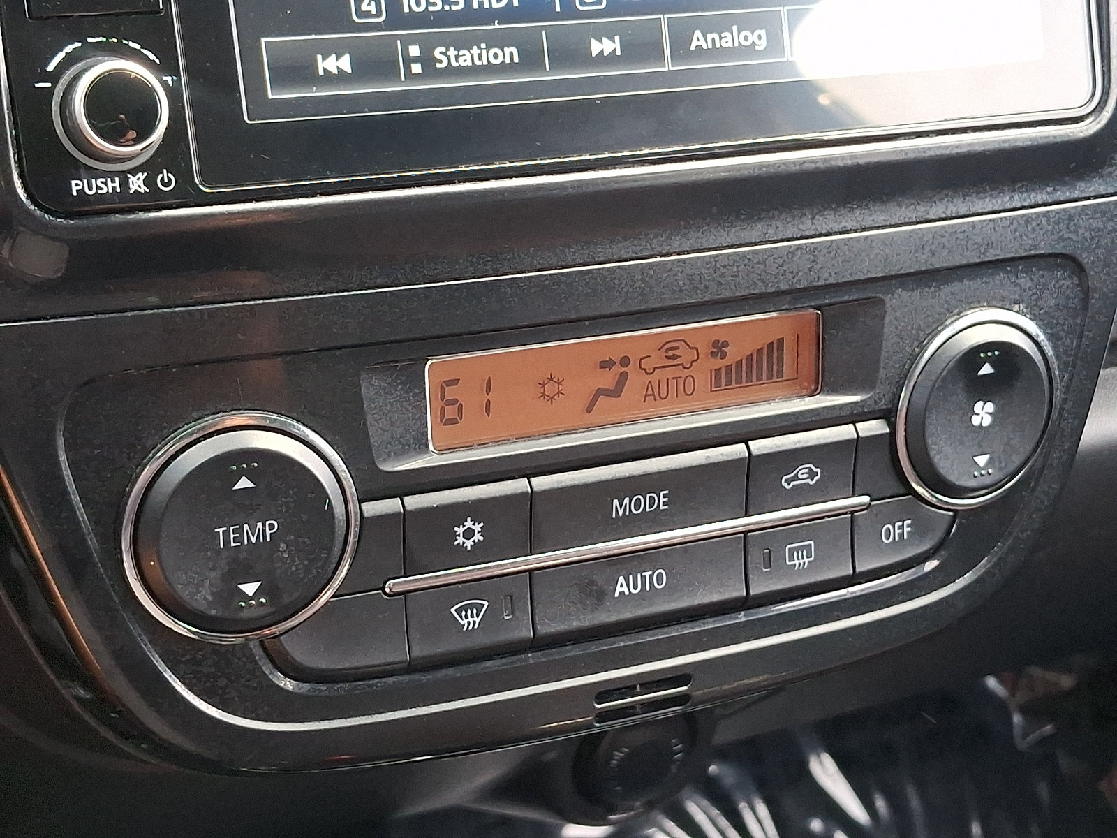 Used 2023 Mitsubishi Mirage SE FWD image 15