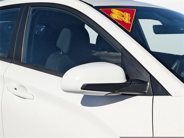 Used 2022 Hyundai Kona SE image 17