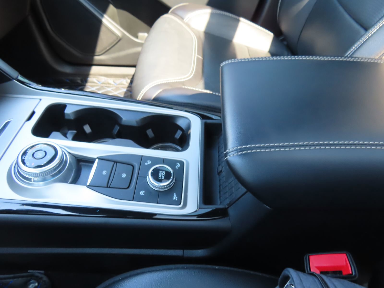 Used 2021 Ford Explorer ST w/ Equipment Group 401A image 30