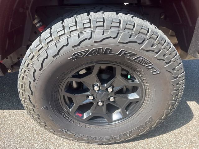 Used 2020 Jeep Gladiator Rubicon AWD/4WD image 11