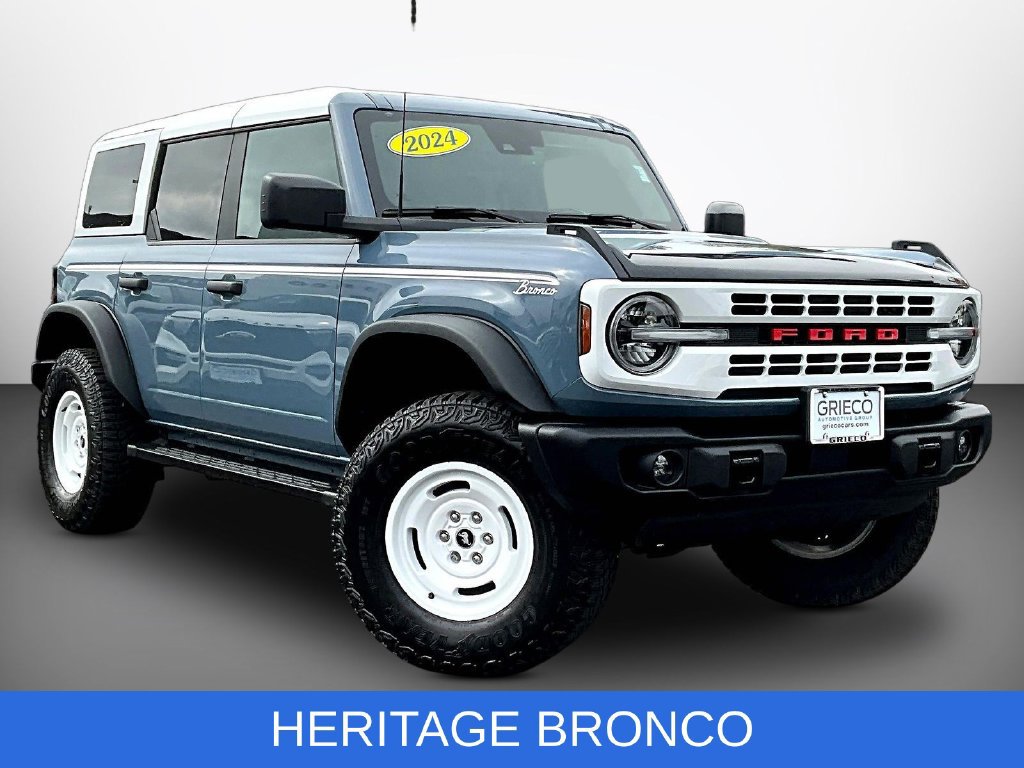 Used 2024 Ford Bronco Heritage Edition AWD/4WD image 1