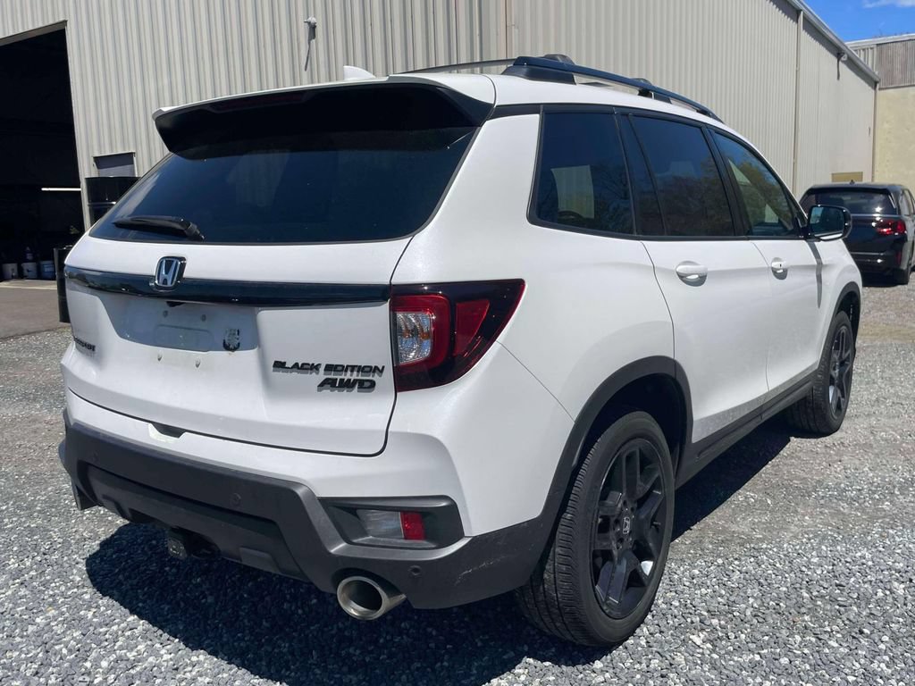 Certified 2025 Honda Passport Black Edition image 5