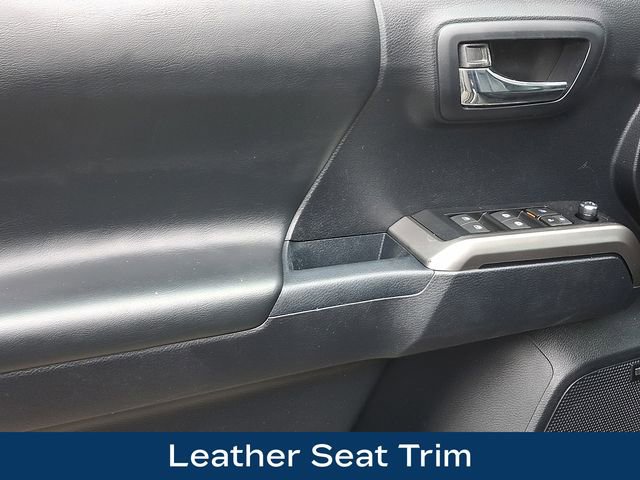 Used 2018 Toyota Tacoma Limited image 15