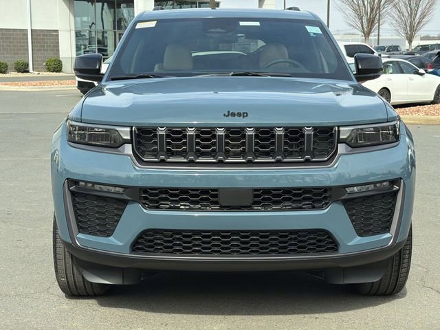 New 2026 Jeep Grand Cherokee L Limited w/ Limited Altitude Package AWD/4WD image 15