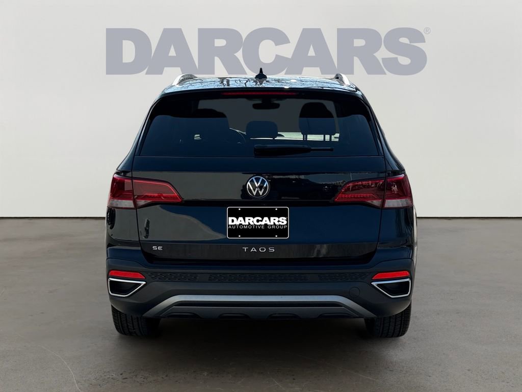 Used 2024 Volkswagen Taos SE image 6