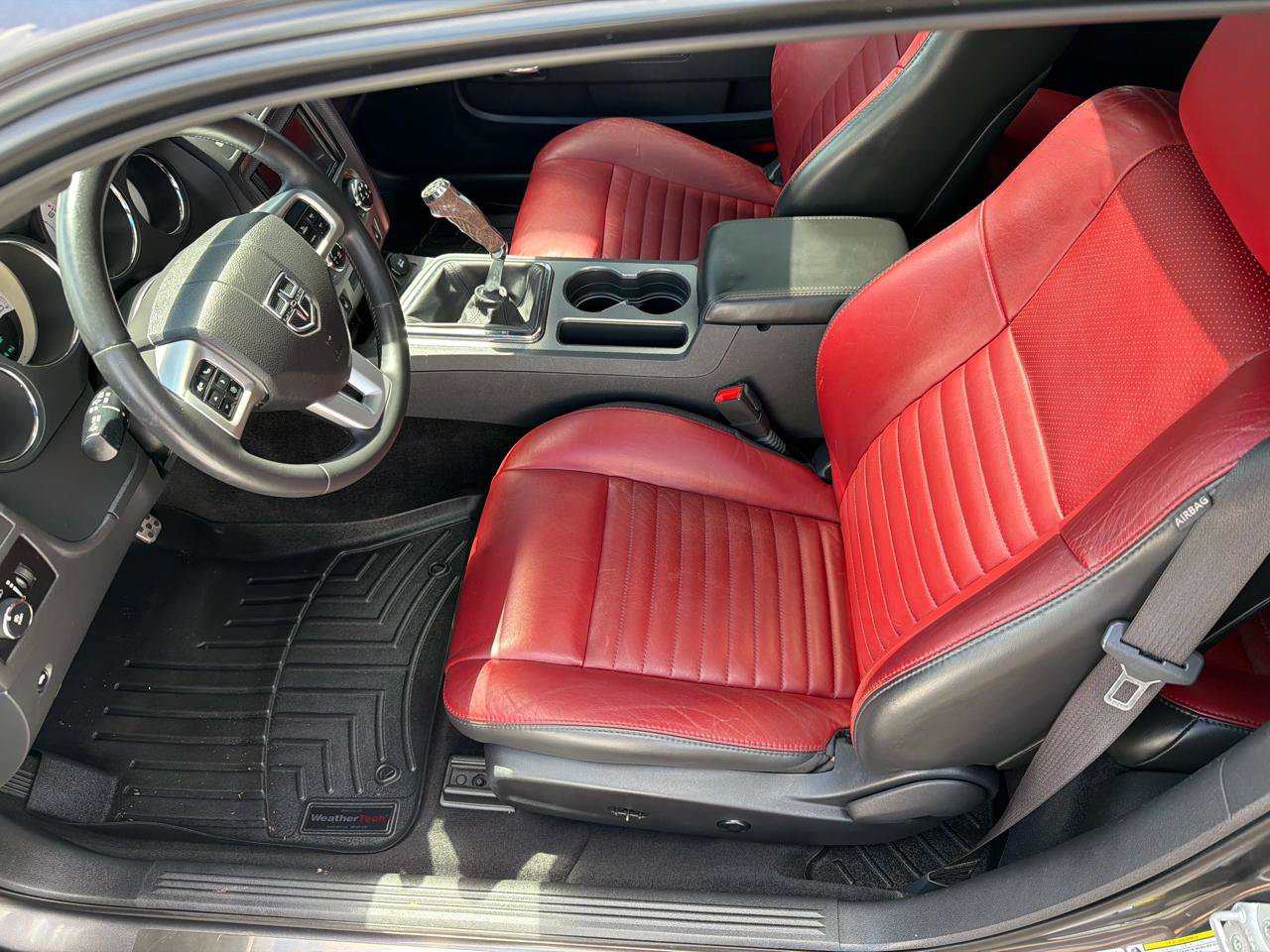Used 2013 Dodge Challenger R/T Plus RWD image 9