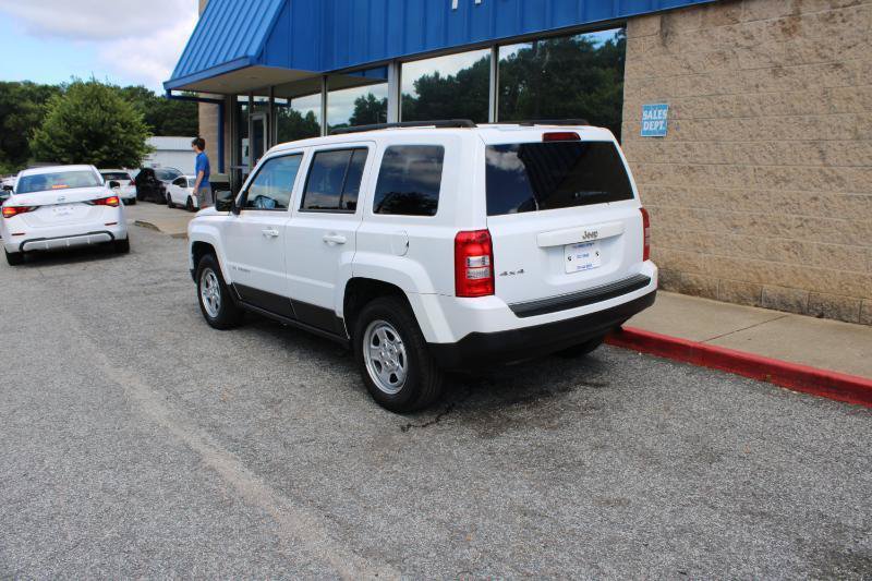 Used 2016 Jeep Patriot Sport w/ Power Value Group AWD/4WD image 4