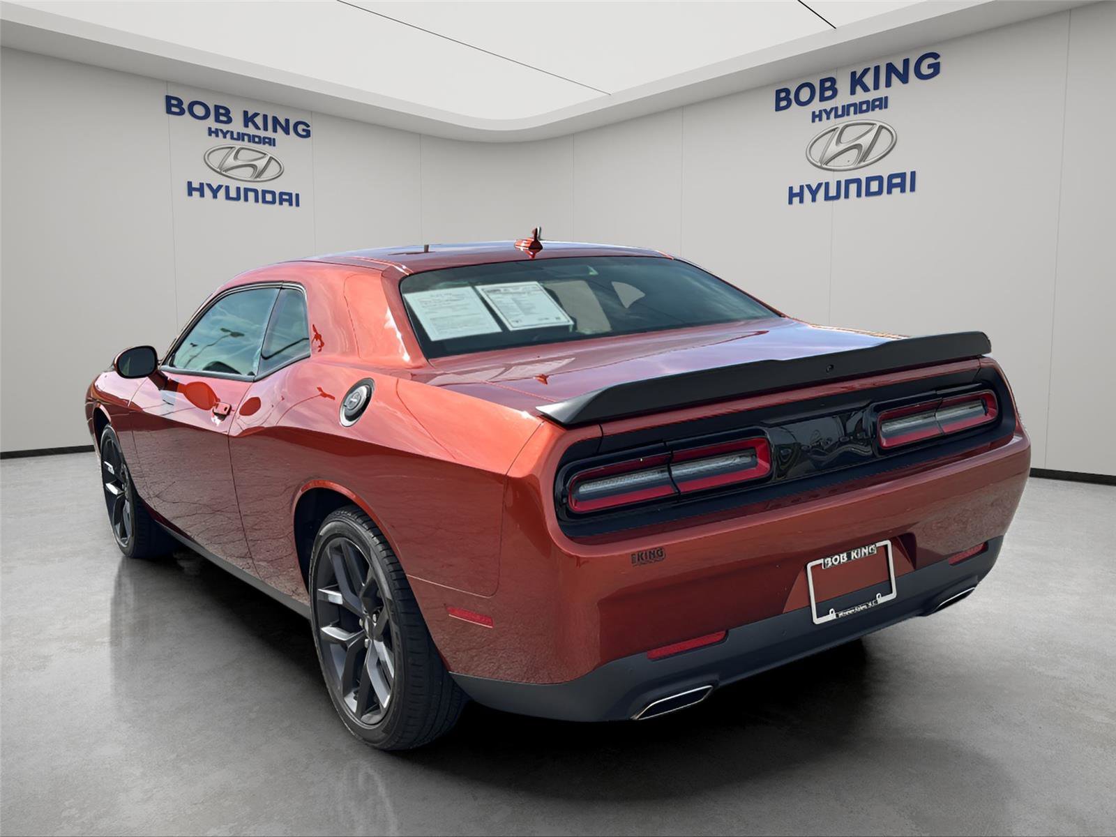 Used 2022 Dodge Challenger SXT w/ Driver Convenience Group image 3