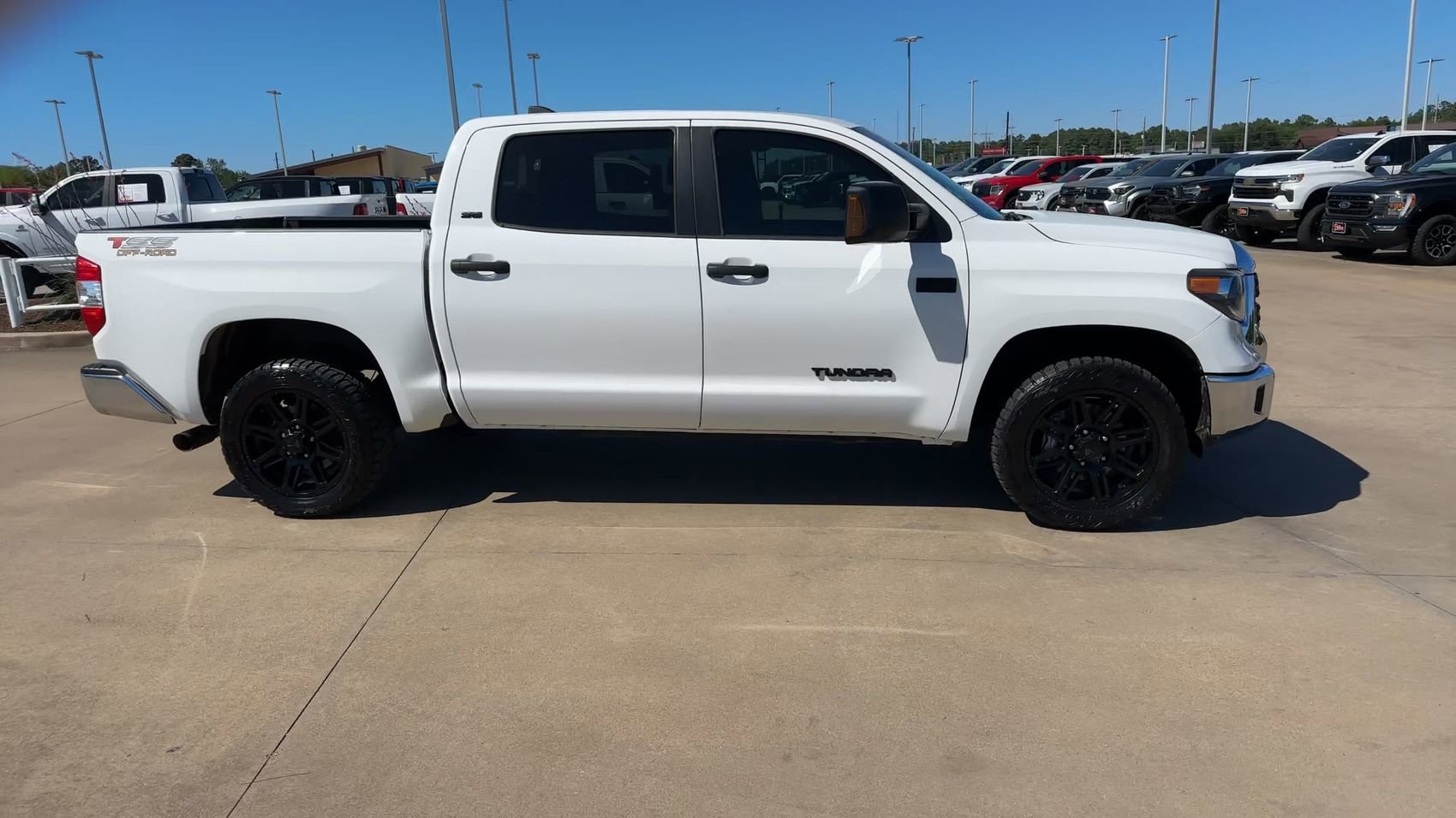Used 2020 Toyota Tundra SR5 image 2