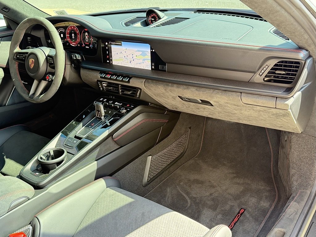 Certified 2025 Porsche 911 Carrera GTS image 24