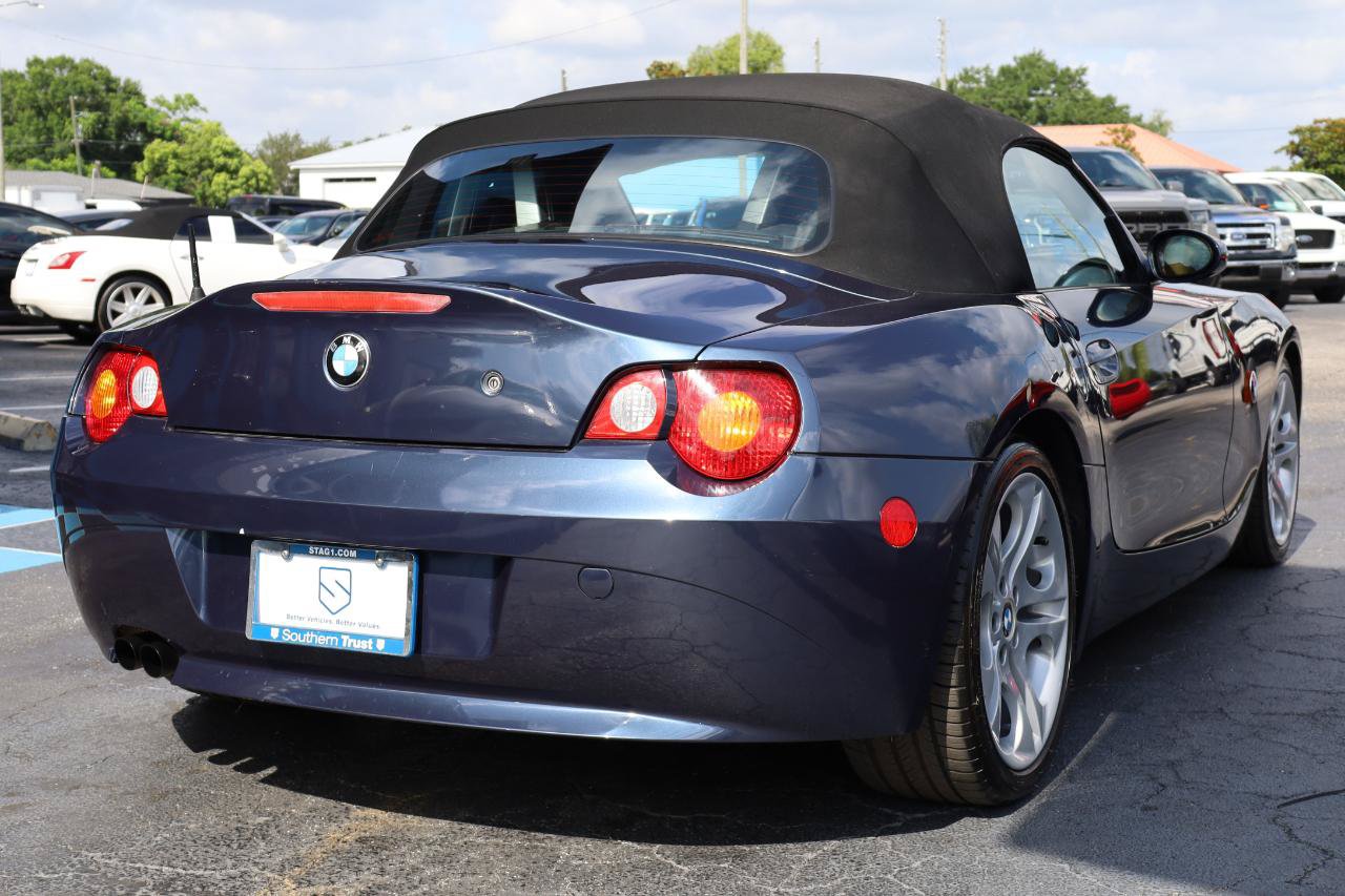 Used 2004 BMW Z4 3.0i RWD image 5