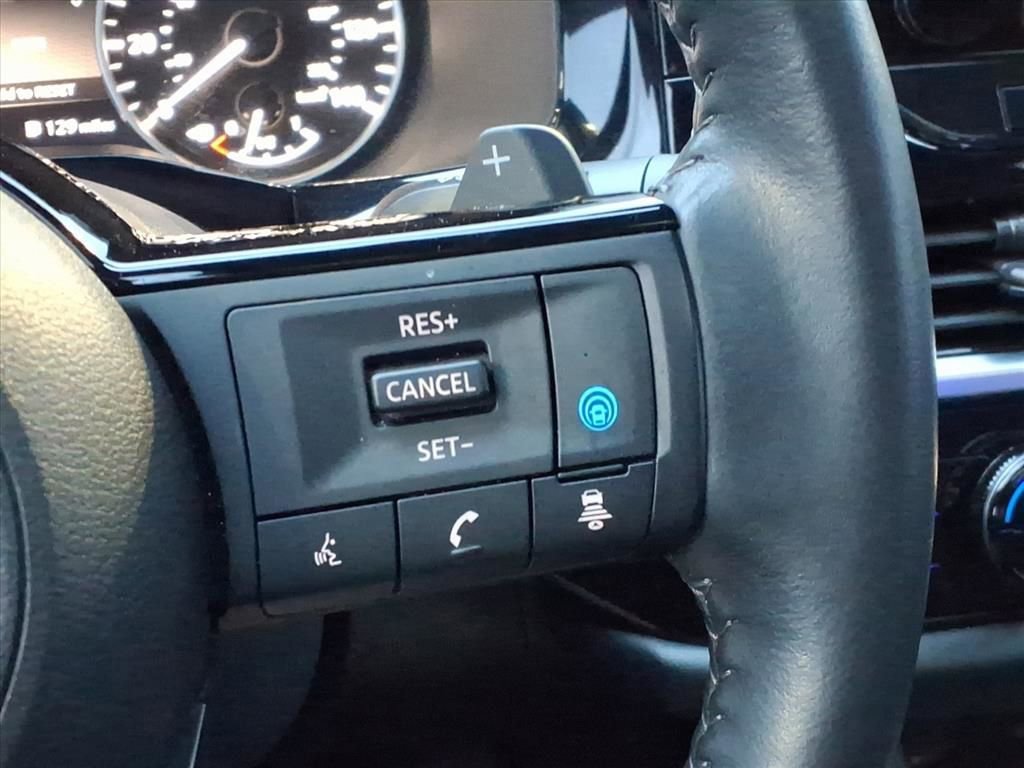 Used 2022 Nissan Pathfinder SL w/ SL Premium Package image 14