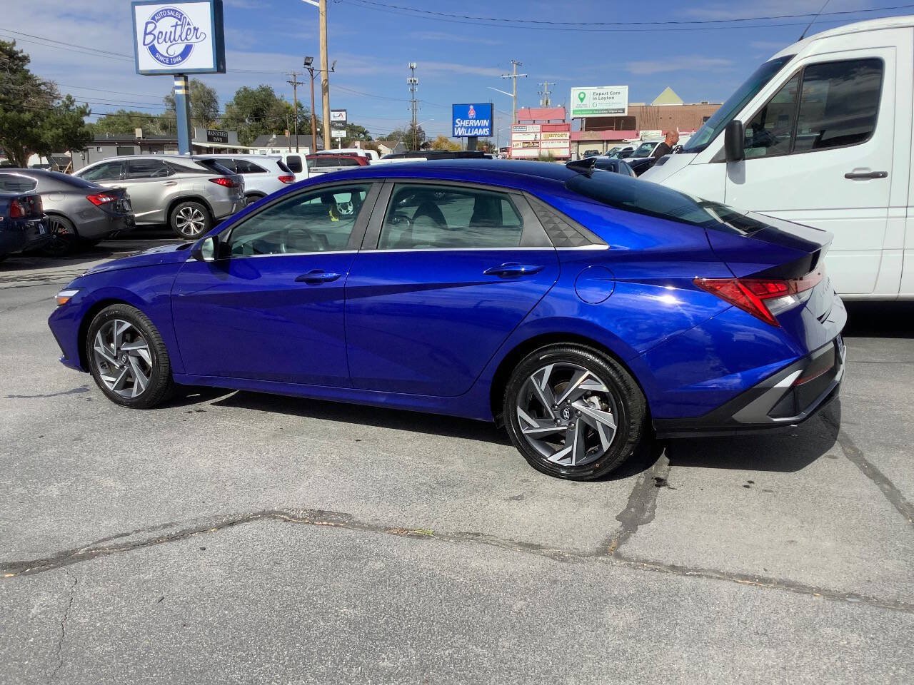 Used 2025 Hyundai Elantra SEL FWD image 15