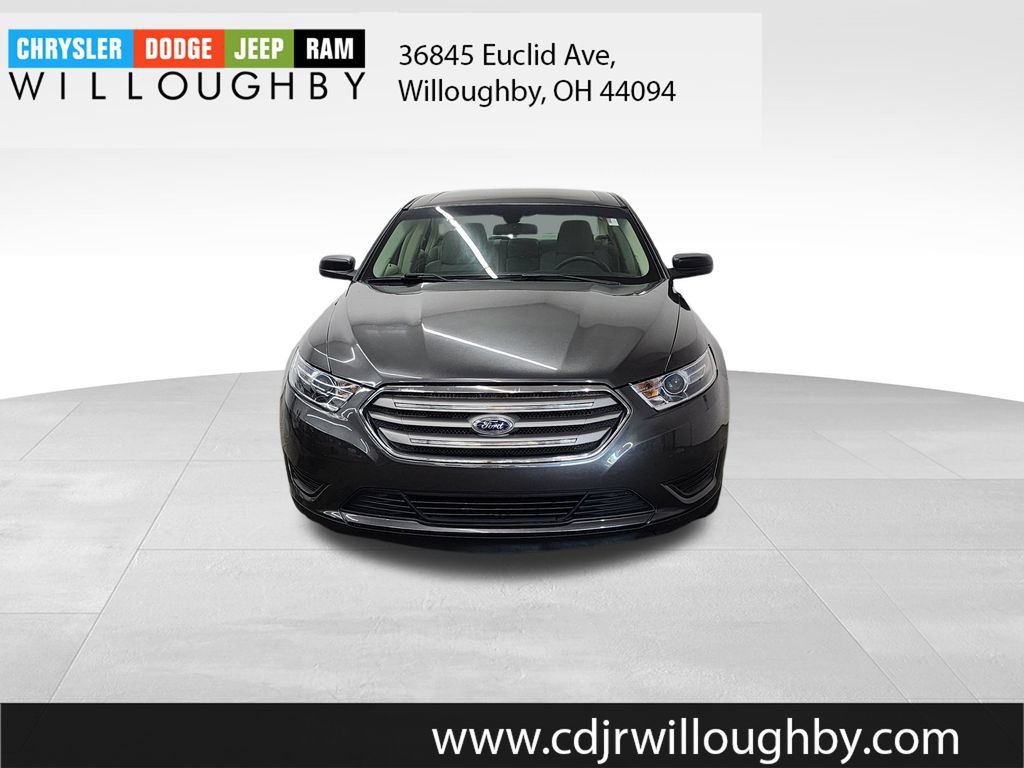 Used 2017 Ford Taurus SE FWD image 2