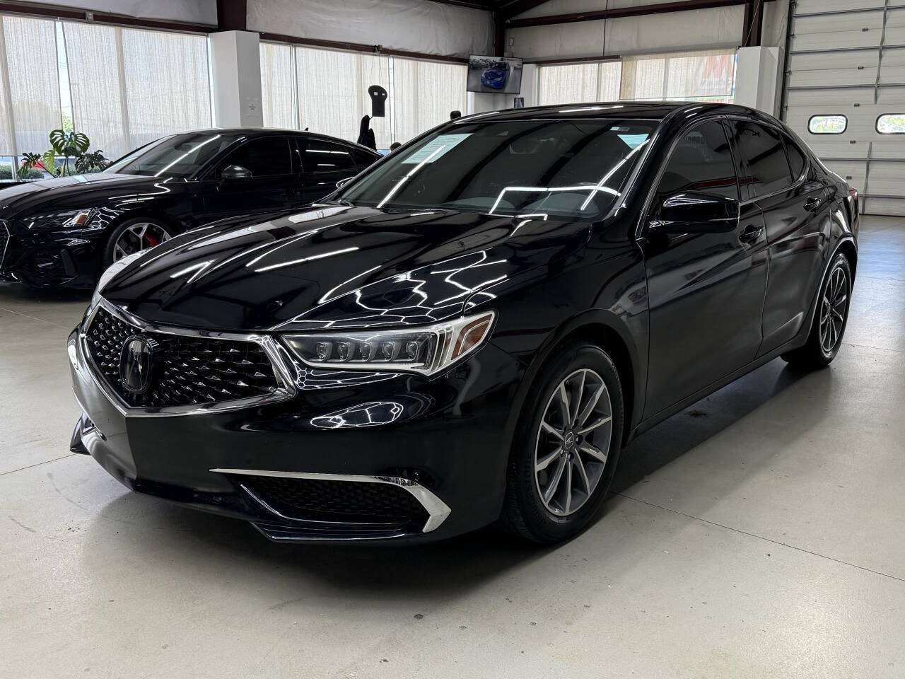Used 2020 Acura TLX FWD image 5