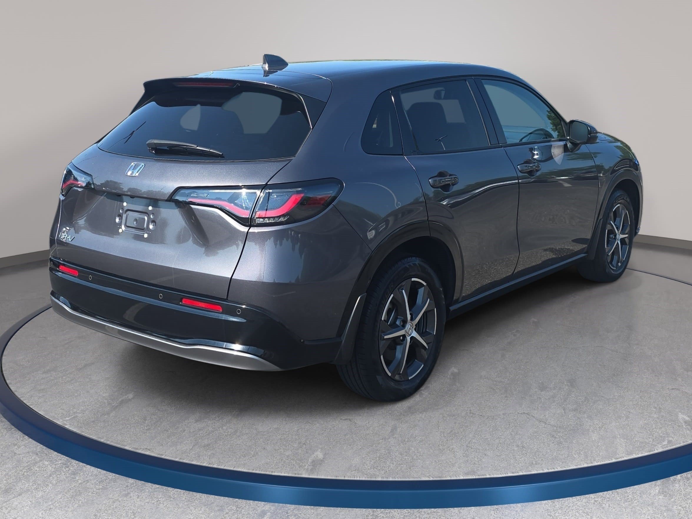 Used 2024 Honda HR-V EX-L image 5
