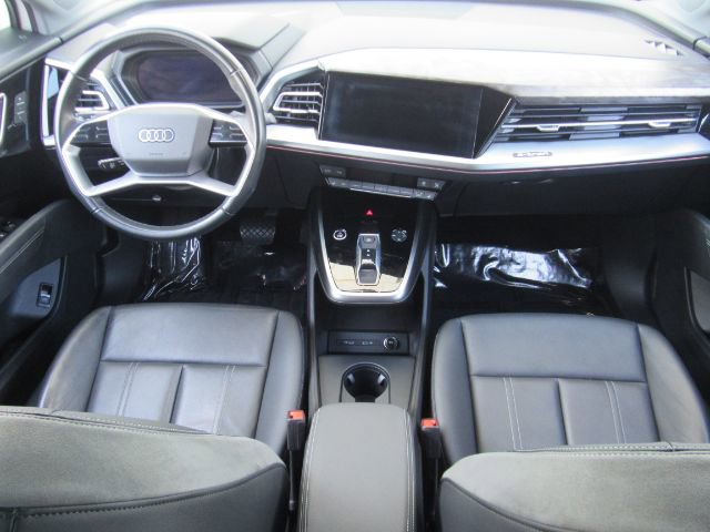 Used 2022 Audi Q4 e-tron Premium Plus w/ Premium Plus image 3