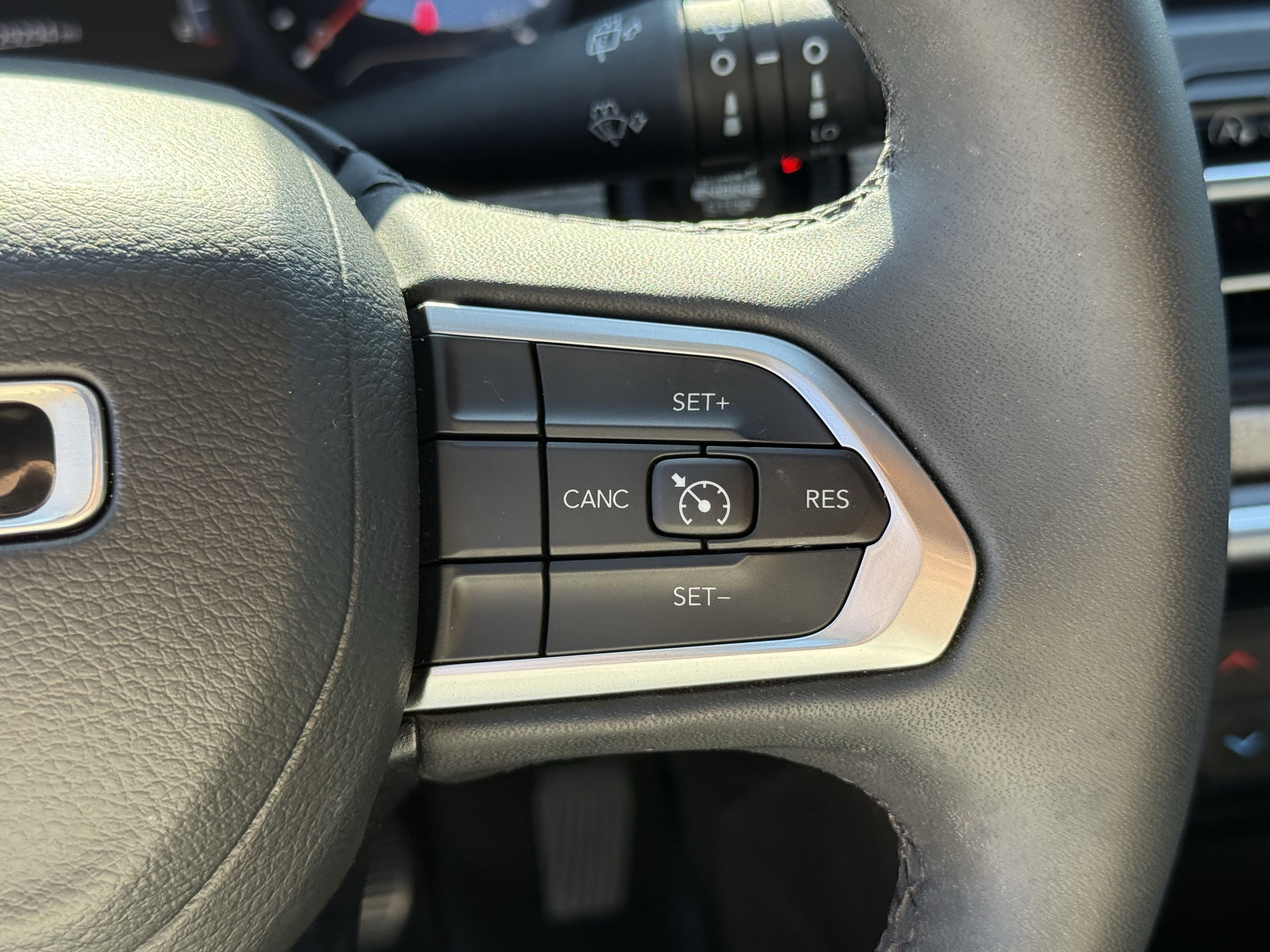 Used 2024 Jeep Compass Latitude image 16