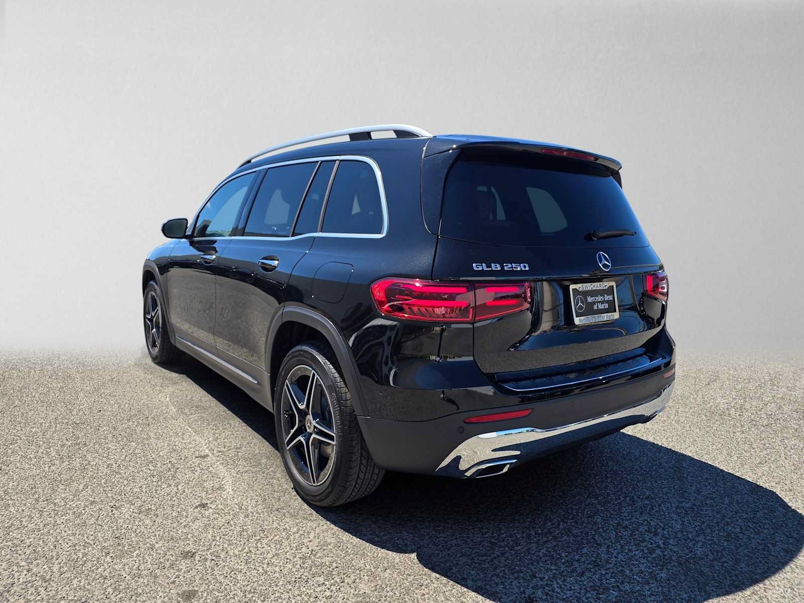 New 2026 Mercedes-Benz GLB 250 image 5