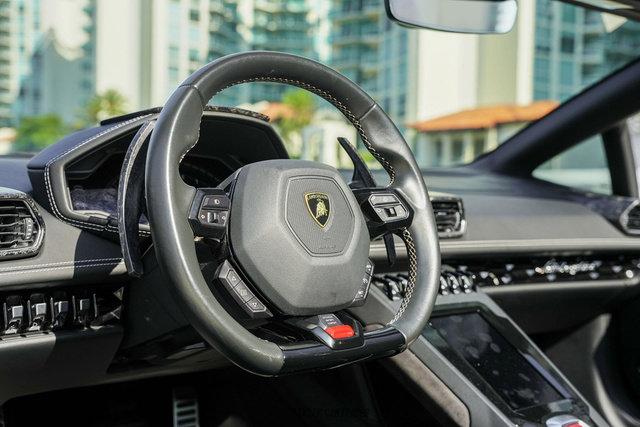 Used 2020 Lamborghini Huracan EVO AWD/4WD image 31