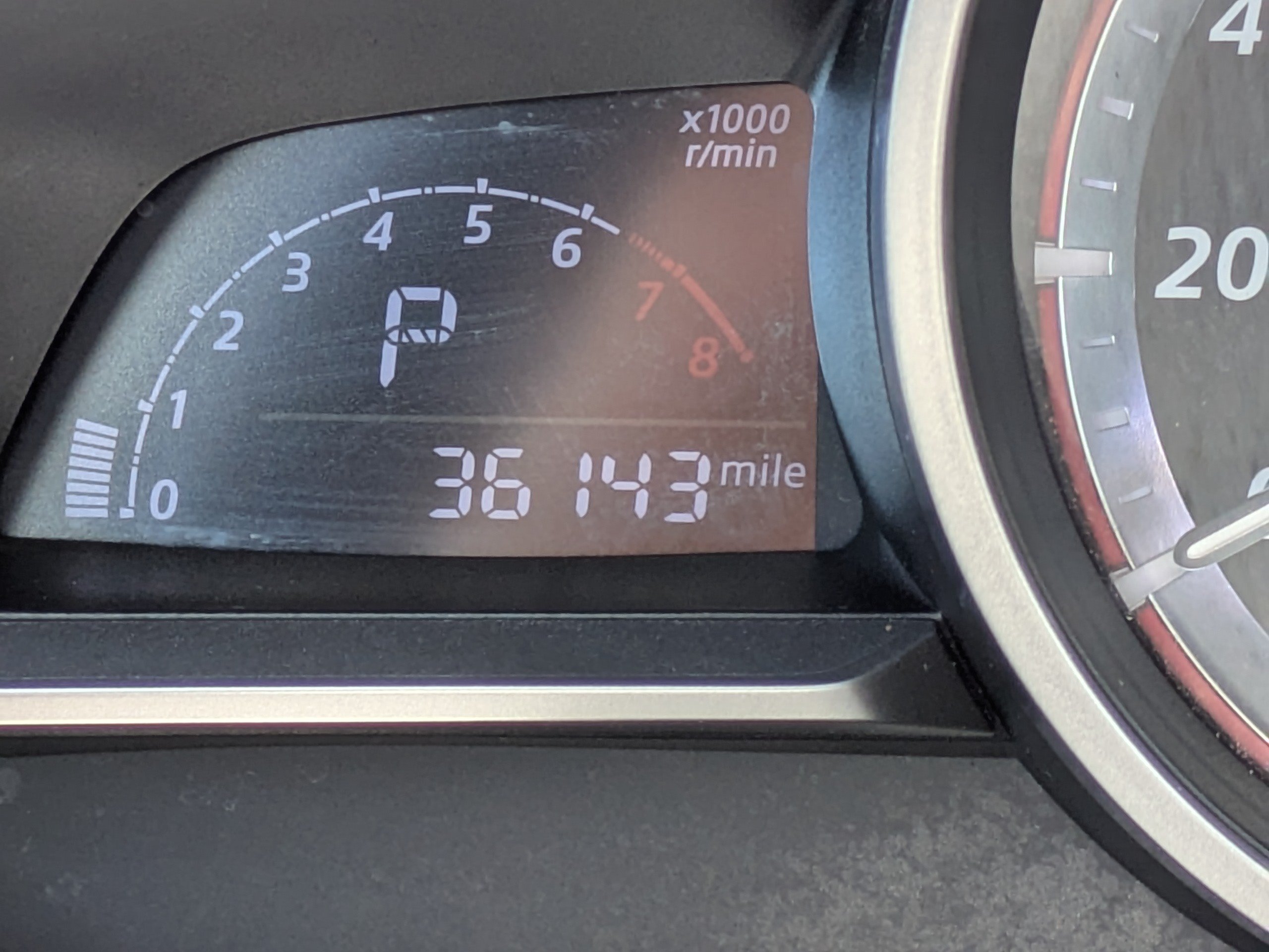 Used 2015 MAZDA MAZDA3 i Touring w/ Technology Package FWD image 25