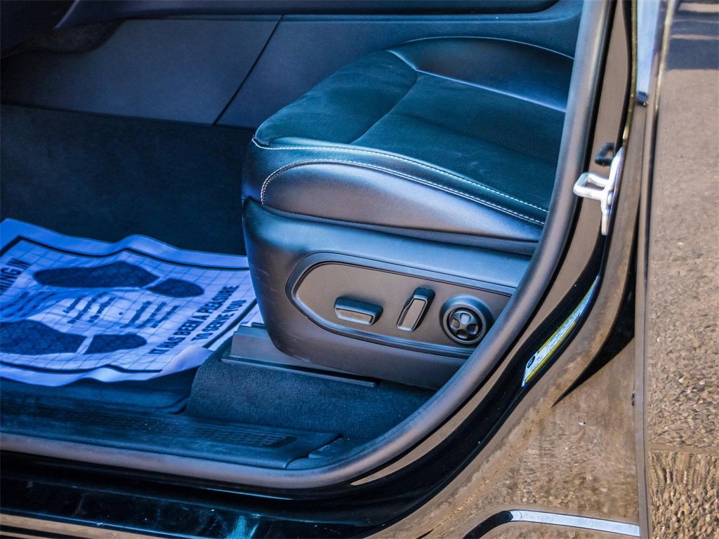 Used 2024 Jeep Grand Cherokee L Laredo image 24