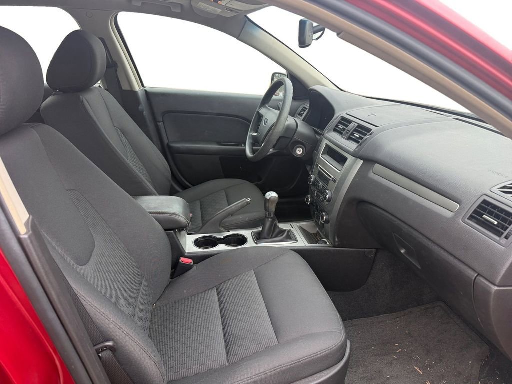 Used 2011 Ford Fusion SE w/ 202A Rapid Spec Order Code FWD image 15