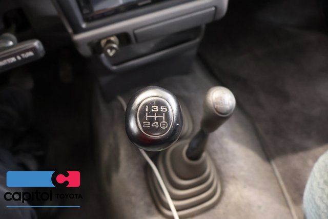 Used 1992 Toyota Pickup Deluxe AWD/4WD image 22