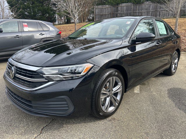 Used 2024 Volkswagen Jetta SE