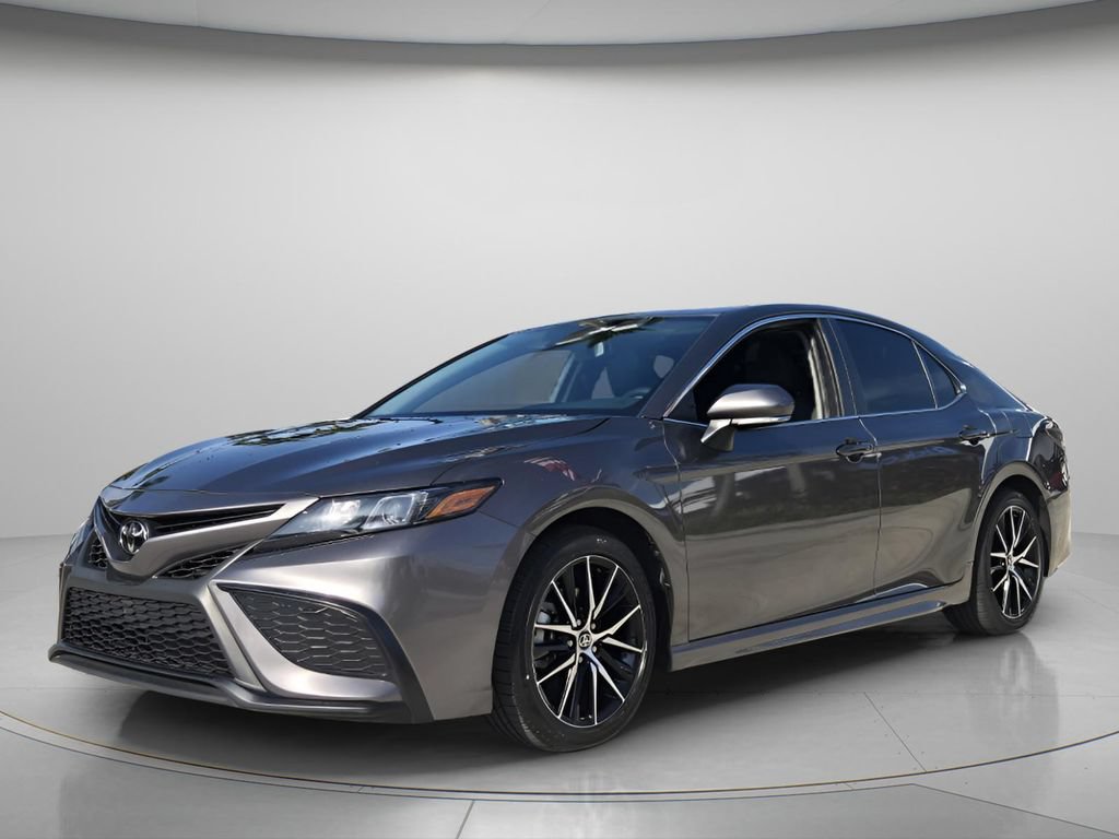 Used 2024 Toyota Camry SE w/ Convenience Package FWD image 8