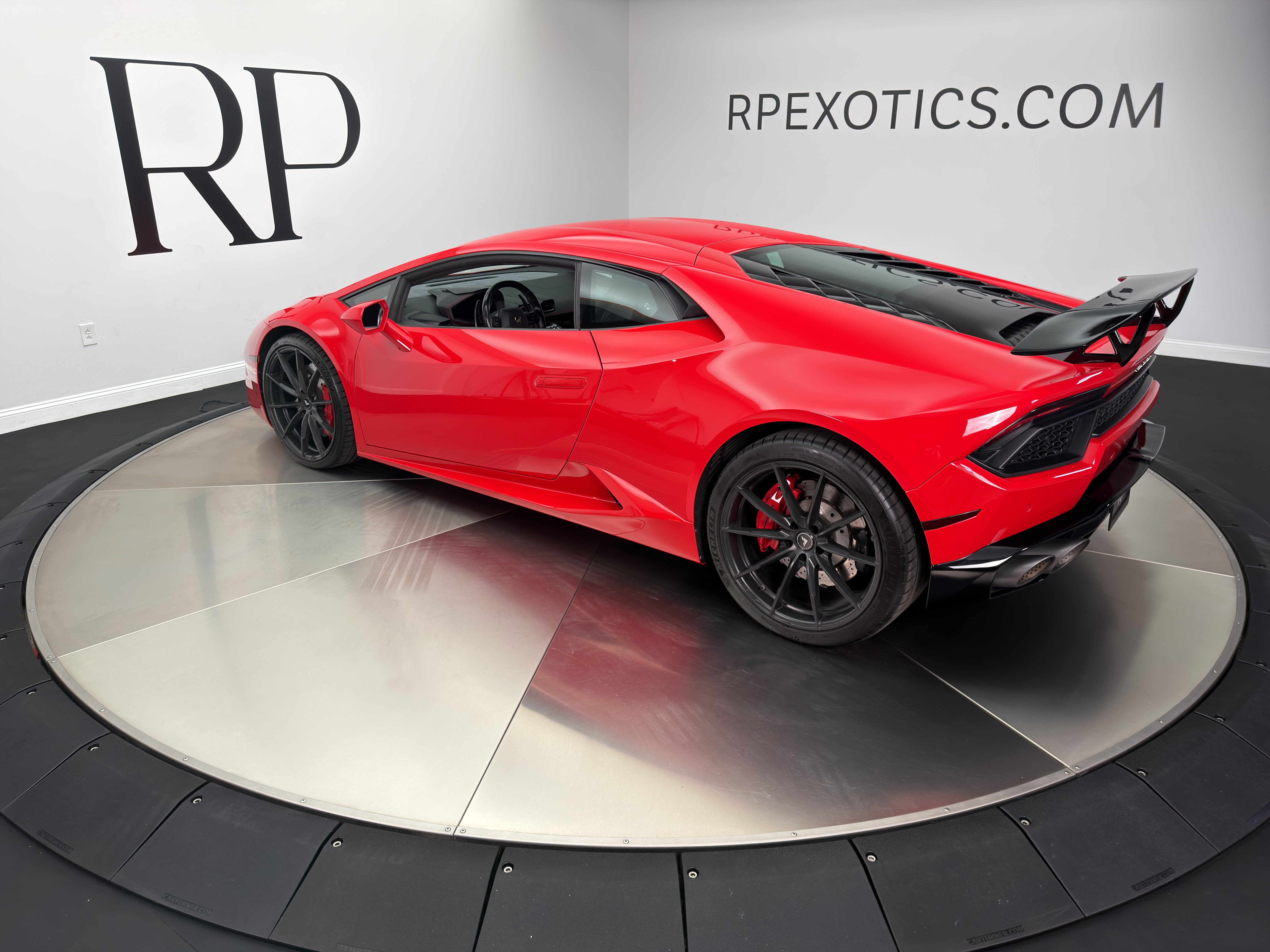 Used 2016 Lamborghini Huracan LP 580-2 RWD image 7