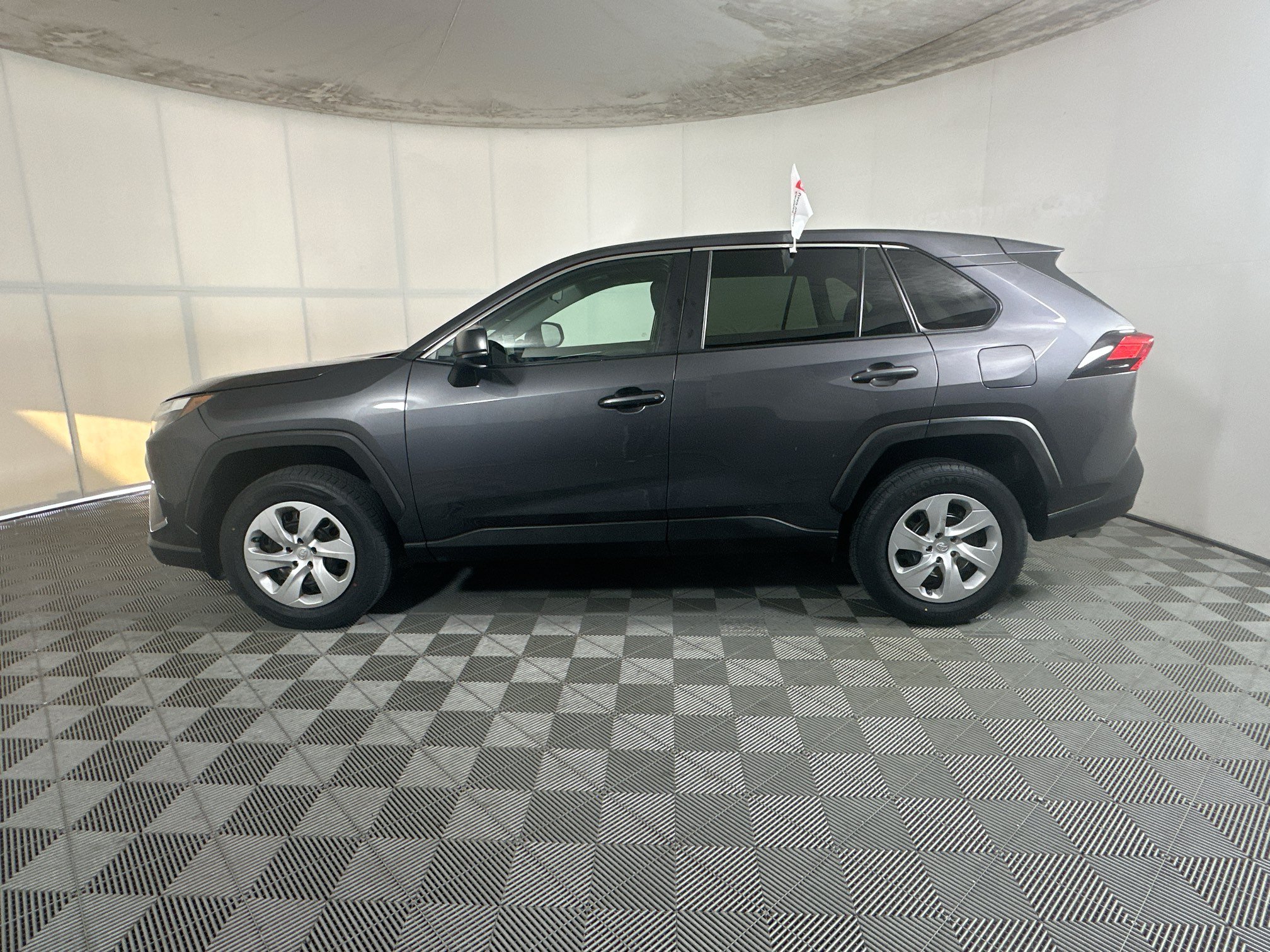 Used 2024 Toyota RAV4 LE FWD image 6