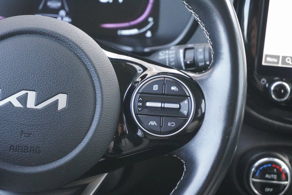 Used 2023 Kia Soul GT-Line image 22