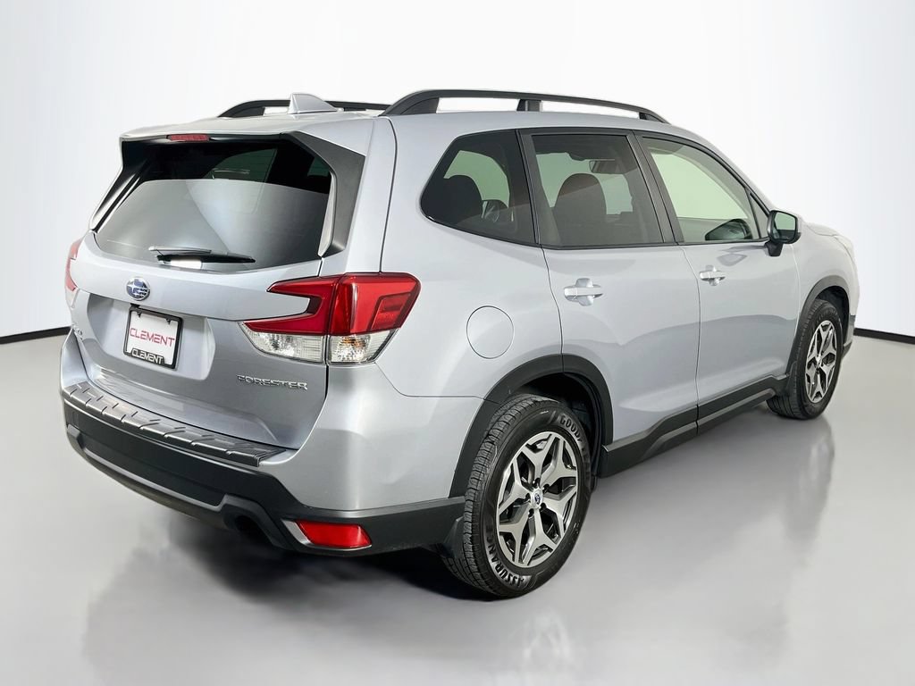 Used 2020 Subaru Forester Premium AWD/4WD image 6