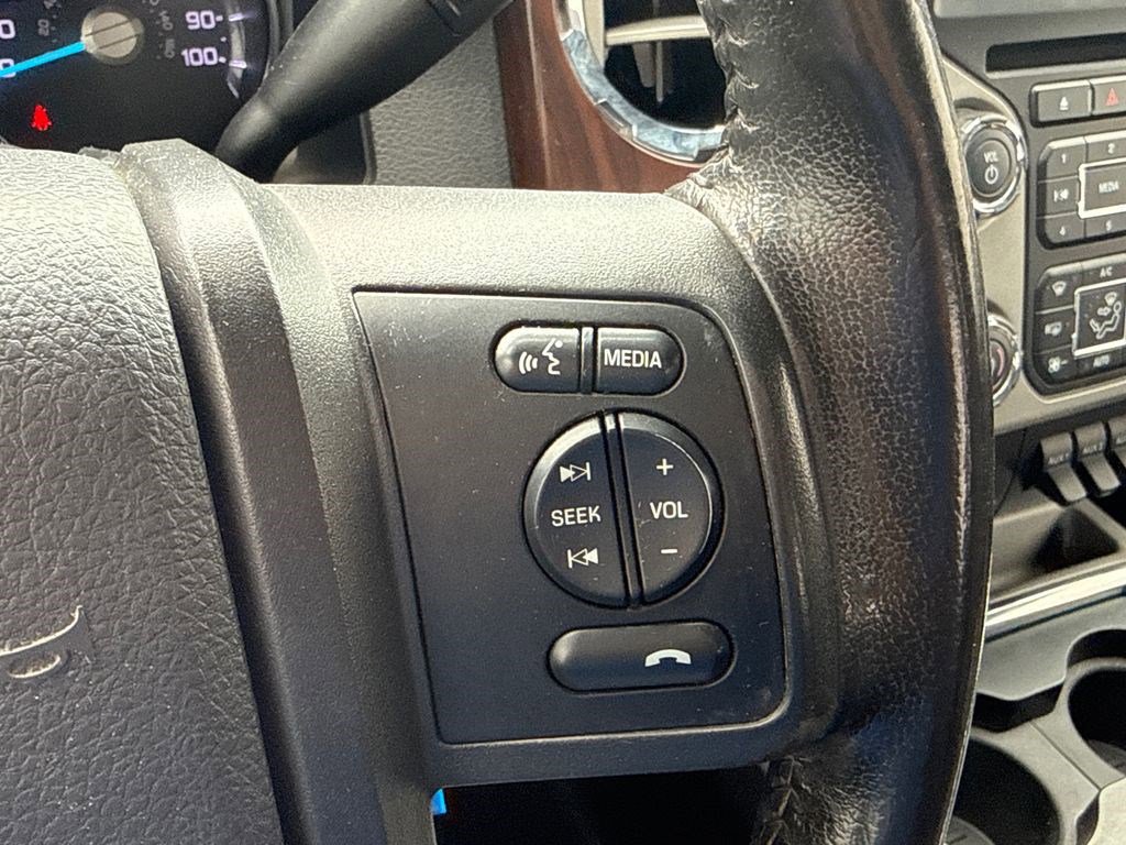 Used 2015 Ford F350 Lariat w/ Lariat Interior Package AWD/4WD image 29