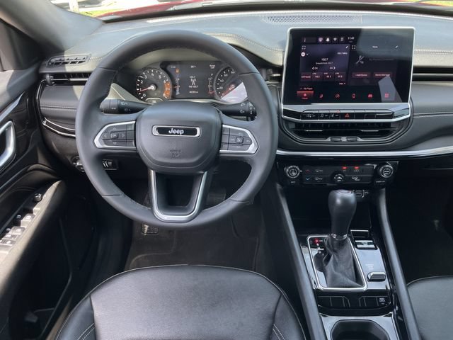 Used 2024 Jeep Compass Latitude w/ Altitude Special Edition AWD/4WD image 11