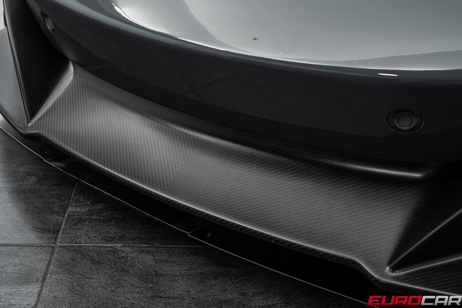 Used 2016 McLaren 675LT Spider RWD image 16