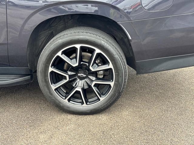 Certified 2024 Chevrolet Suburban RST image 11