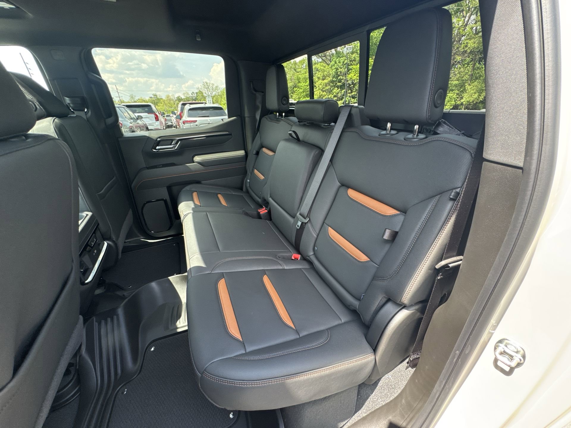 New 2026 GMC Sierra 1500 AT4 w/ AT4 Premium Package AWD/4WD image 25