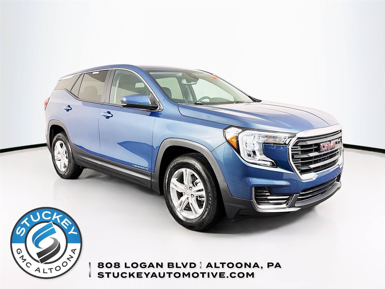 Used 2024 GMC Terrain SLE