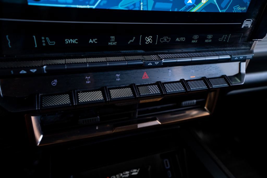 Used 2024 GMC Hummer EV 3X w/ Omega Edition AWD/4WD image 39