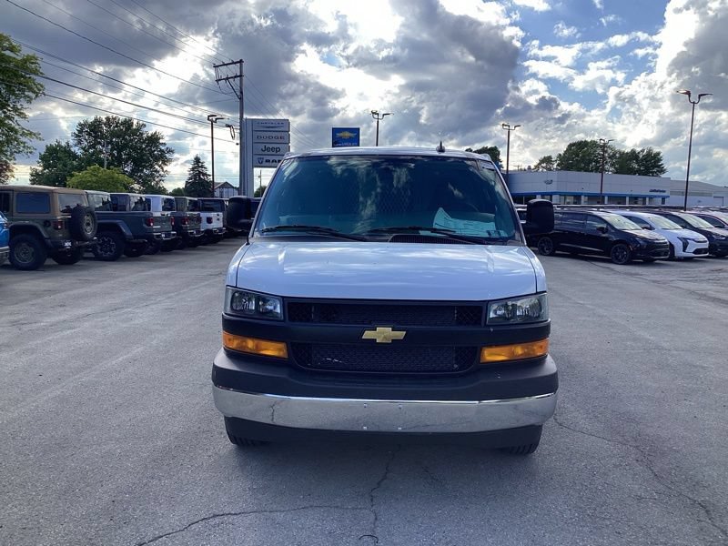 New 2026 Chevrolet Express 3500 w/ Driver Convenience Package RWD image 2