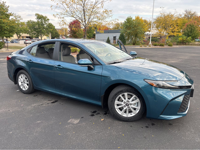 New 2026 Toyota Camry LE video 1