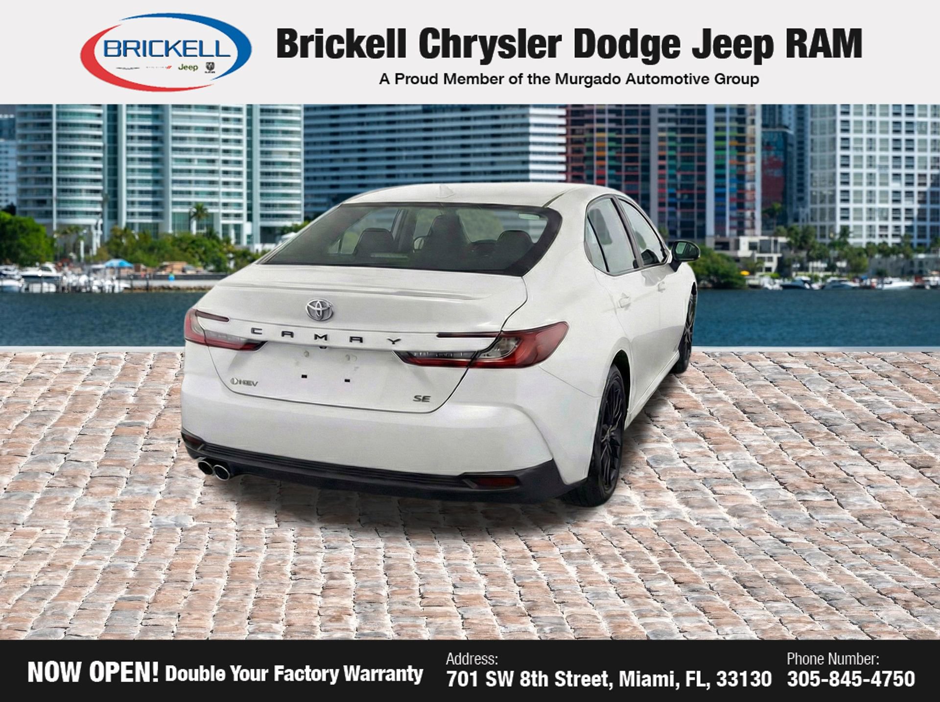 Used 2025 Toyota Camry SE image 4