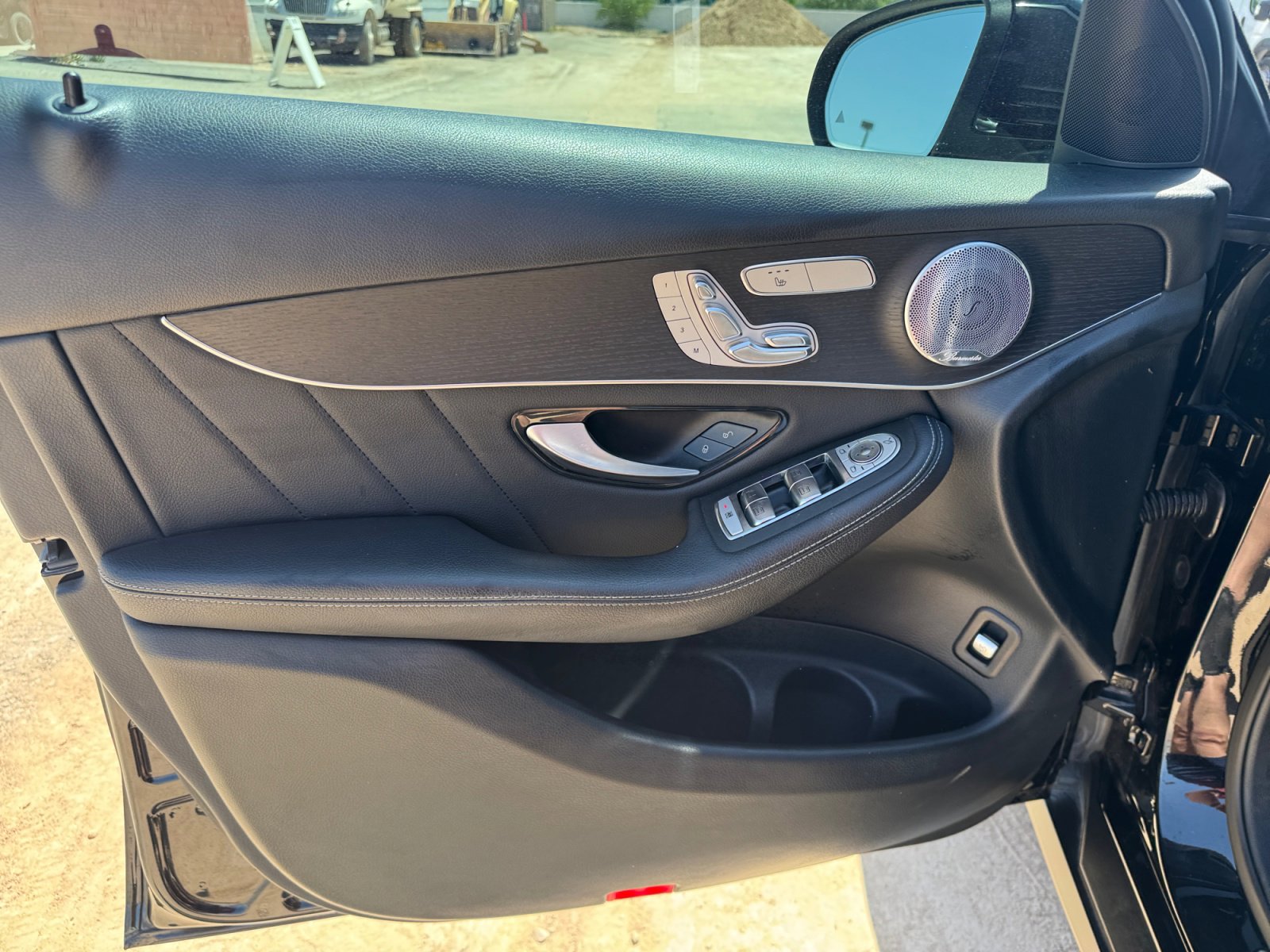 Used 2020 Mercedes-Benz GLC 300 4MATIC image 8