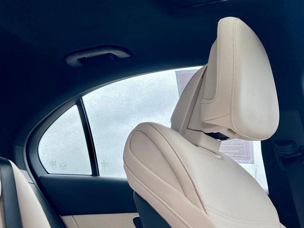Certified 2023 Mercedes-Benz C 300 4MATIC Sedan image 17