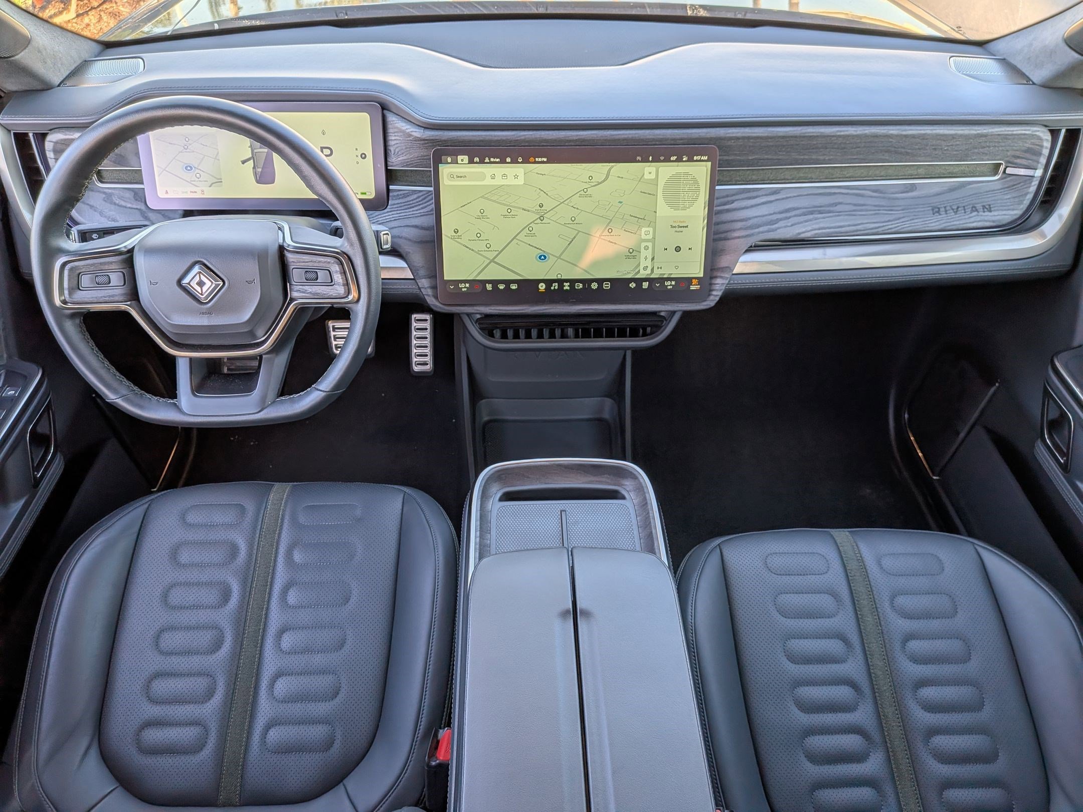 Used 2022 Rivian R1S Launch Edition image 27